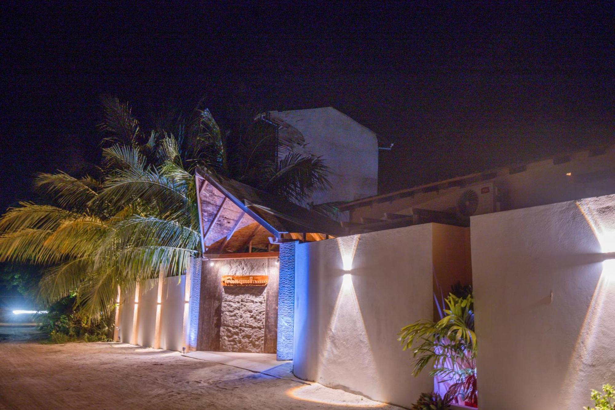 Tranquil Thoddoo Hotel Exterior foto