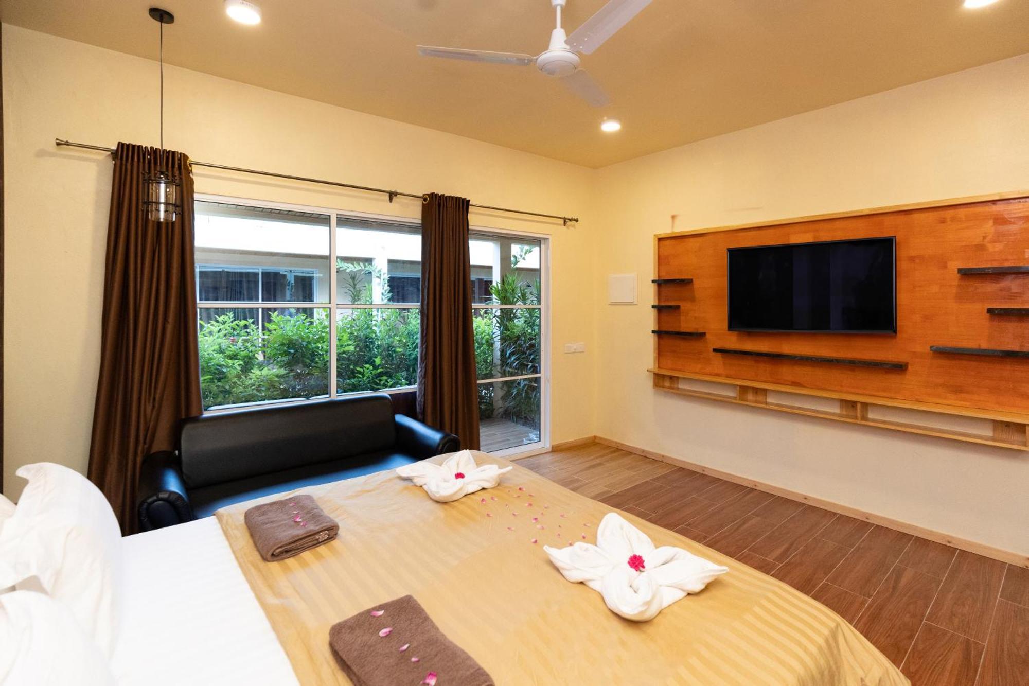 Tranquil Thoddoo Hotel Exterior foto